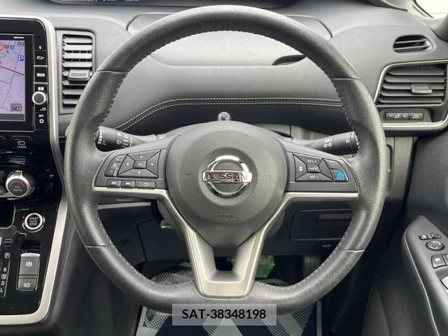 Nissan SERENA 2017-09 324928-15