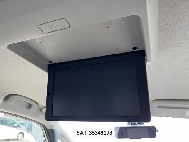 Nissan SERENA 2017-09 324928-3