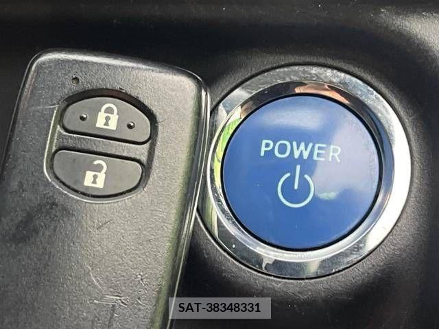 Toyota AQUA 2012-04 292305-6