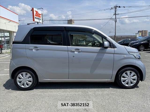 Honda N-WGN 2018-04 307772-12