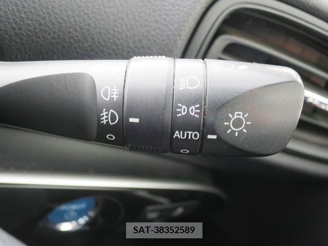 Toyota PRIUS 2018-10 343032-19