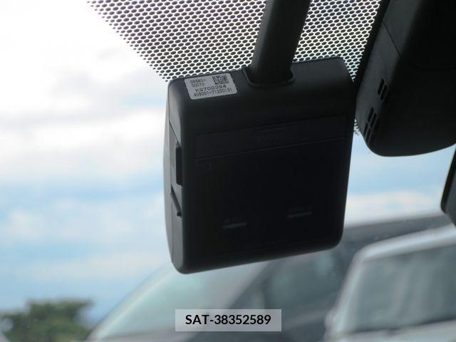 Toyota PRIUS 2018-10 343032-22