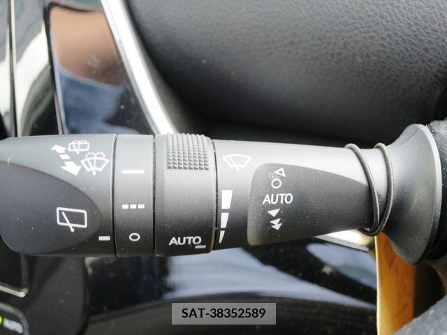 Toyota PRIUS 2018-10 343032-18