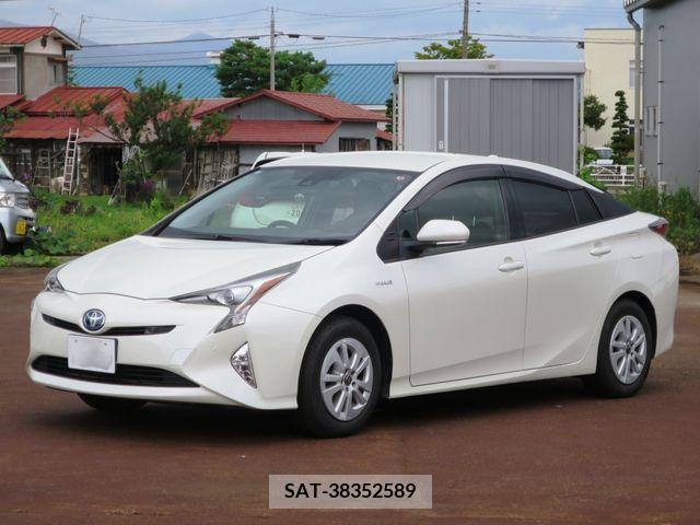 Toyota PRIUS 2018-10 343032-0