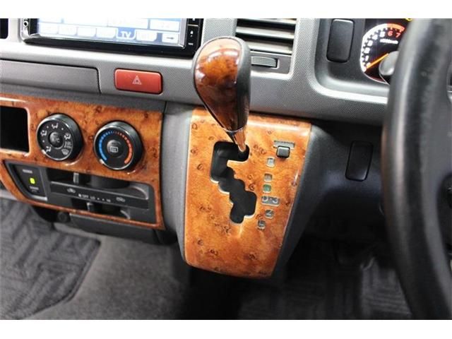 Toyota HIACE VAN 2009-06 182371-17