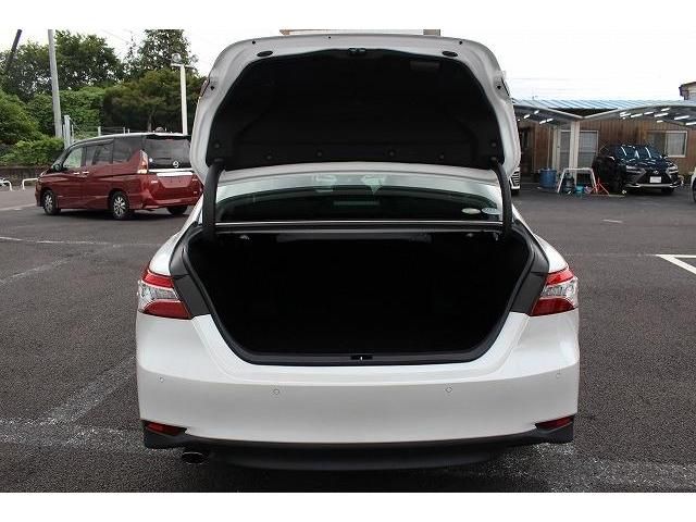 Toyota CAMRY HYBRID 2017-12 4238-17