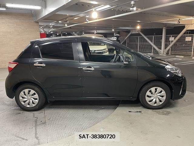 Toyota VITZ 2019-01 225376-17