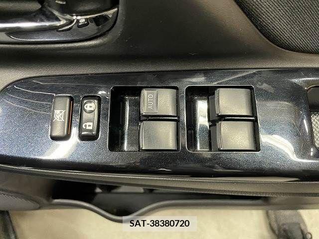 Toyota VITZ 2019-01 225376-13
