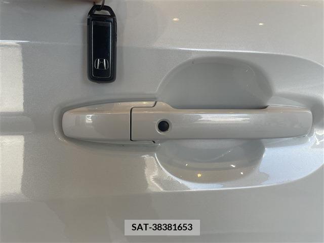 Honda N BOX 2022-06 342222-11
