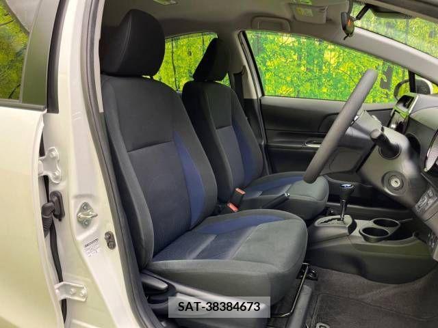 Toyota AQUA 2019-07 356136-8
