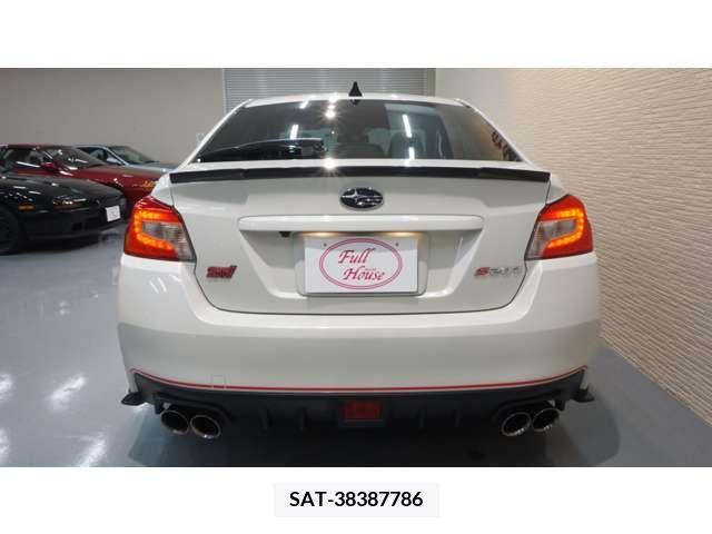 Subaru WRX STI 2016-03 225109-10