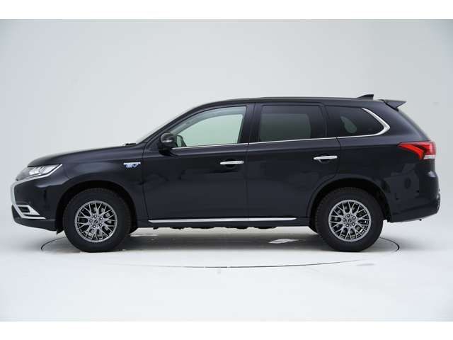 Mitsubishi OUTLANDER PHEV 2019-03 1403-2