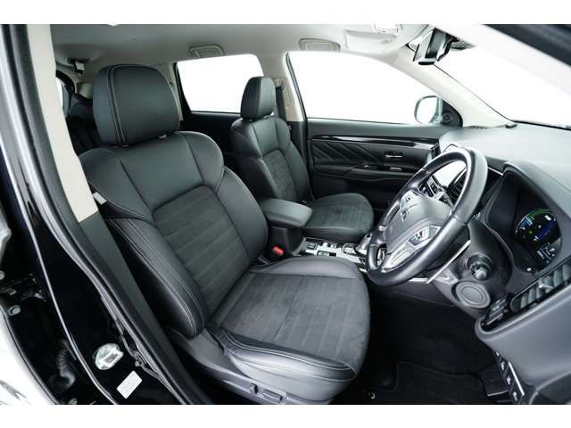 Mitsubishi OUTLANDER PHEV 2019-03 1403-7