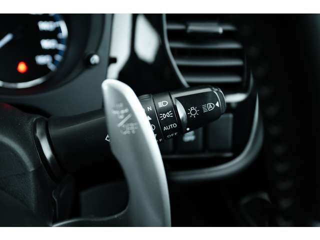 Mitsubishi OUTLANDER PHEV 2019-03 1403-16