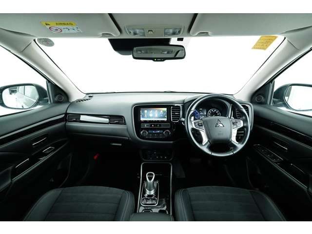 Mitsubishi OUTLANDER PHEV 2019-03 1403-6