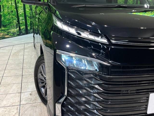 Toyota VOXY 2023-03 26673-12