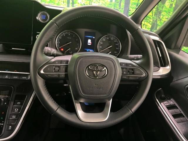 Toyota VOXY 2023-03 26673-11