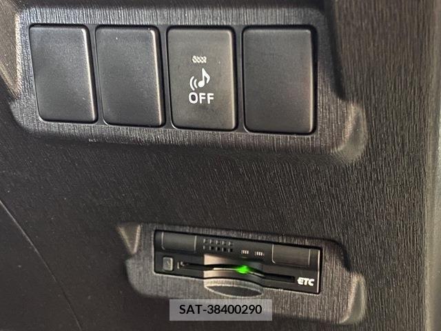 Toyota PRIUS ALPHA 2015-09 282454-15
