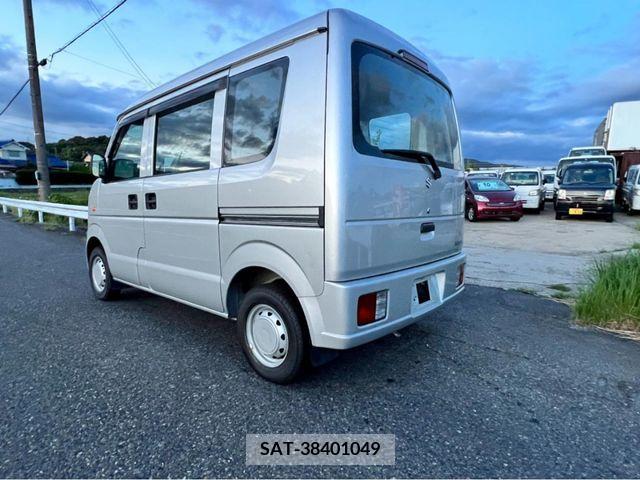 Suzuki EVERY 2010-01 359945-16