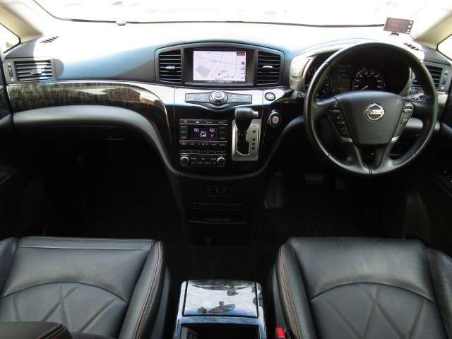 Nissan ELGRAND 2015-06 7066-7