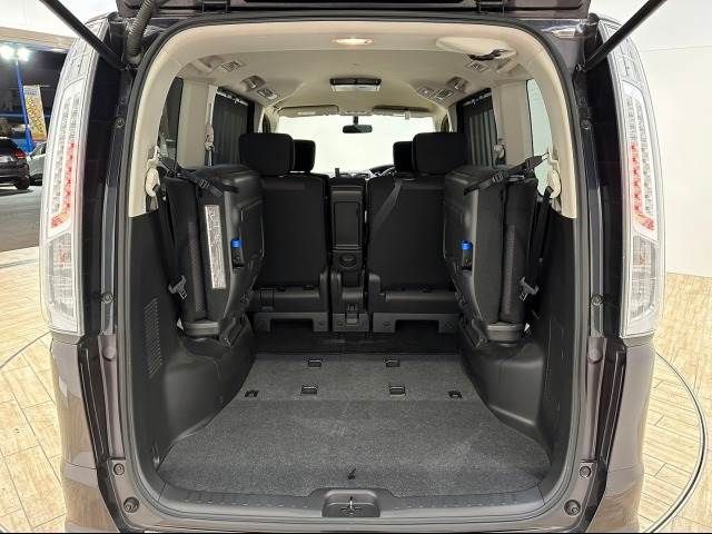 Nissan SERENA 2013-06 11954-17