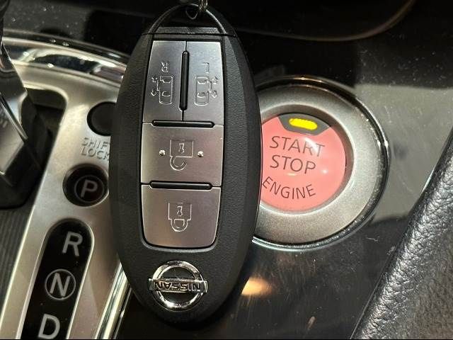Nissan SERENA 2013-06 11954-9