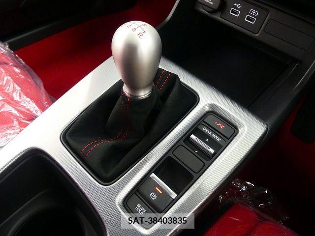 Honda CIVIC 2024-04 264380-13