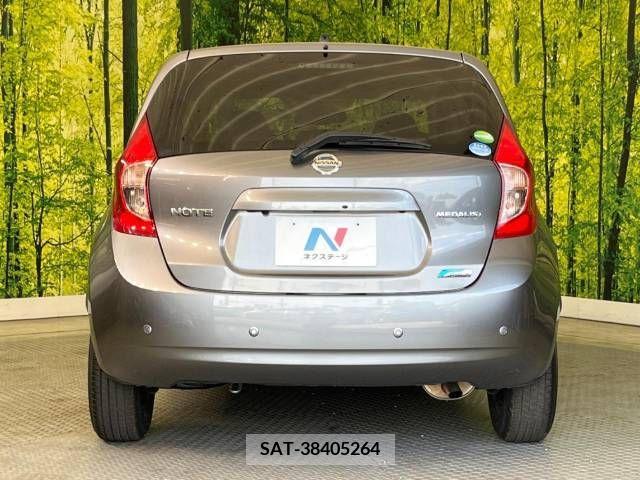 Nissan NOTE 2014-08 365397-15