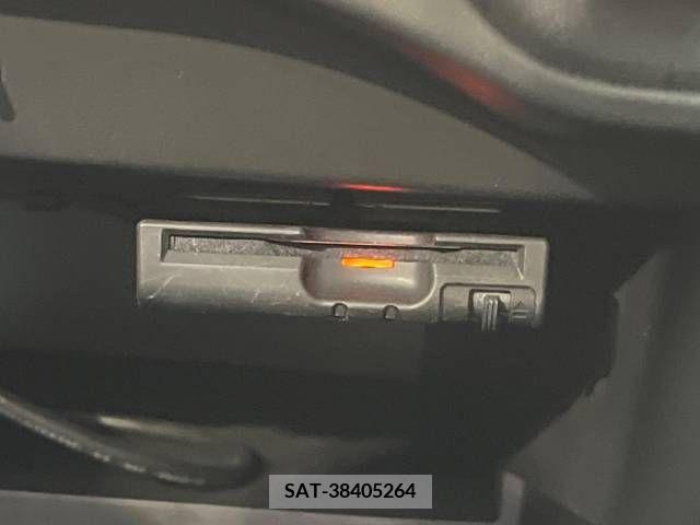 Nissan NOTE 2014-08 365397-5