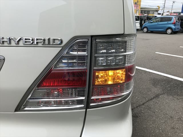 Toyota ALPHARD HYBRID 2004-10 17207-5