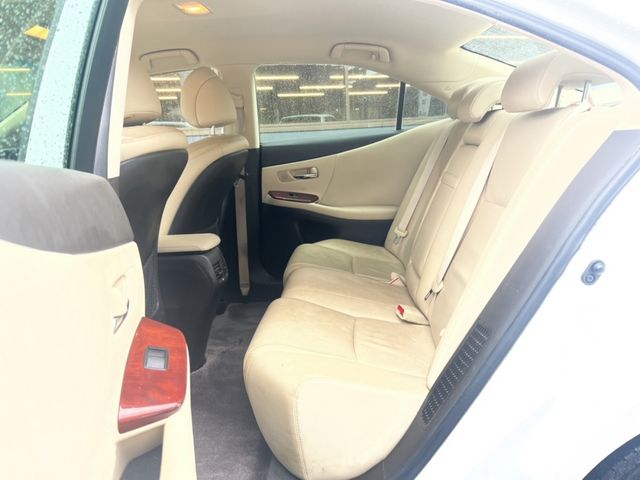 Lexus HS 2010-03 185613-4
