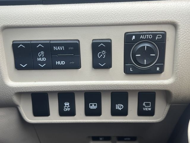 Lexus HS 2010-03 185613-17