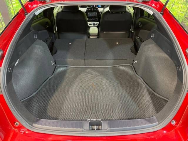 Toyota PRIUS 2018-06 187354-13