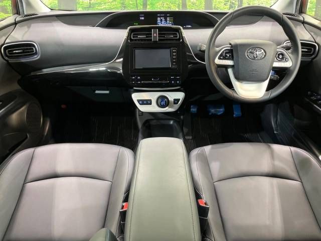 Toyota PRIUS 2018-06 187354-1