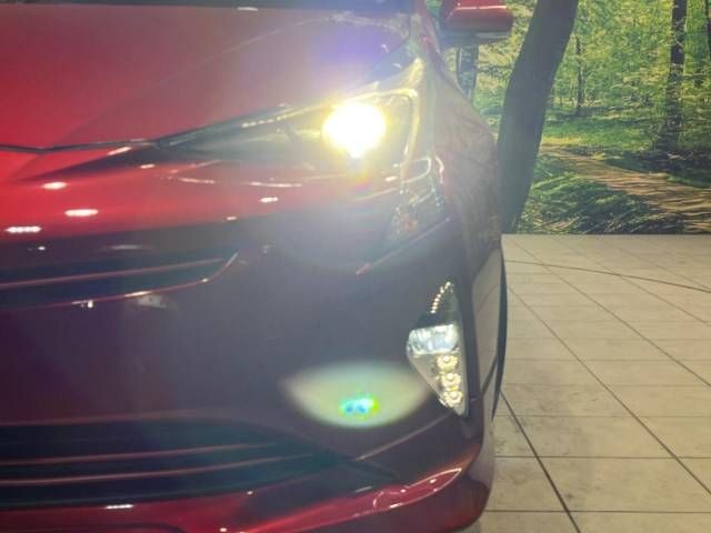 Toyota PRIUS 2018-06 187354-8