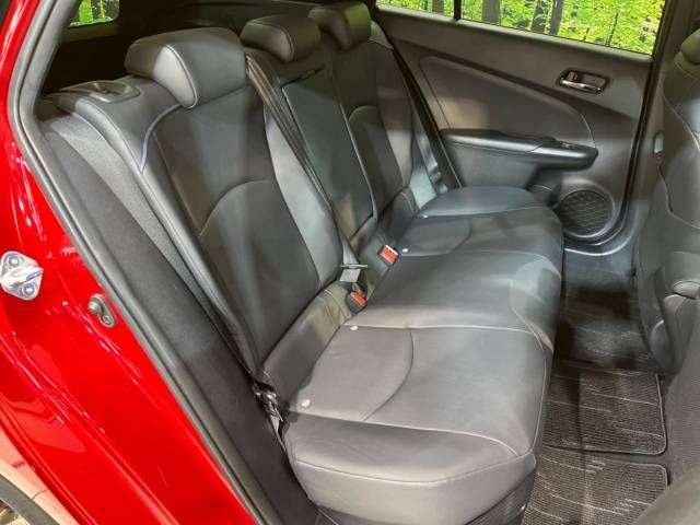 Toyota PRIUS 2018-06 187354-11