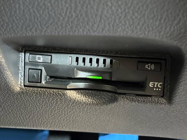 Toyota PRIUS 2018-06 187354-7