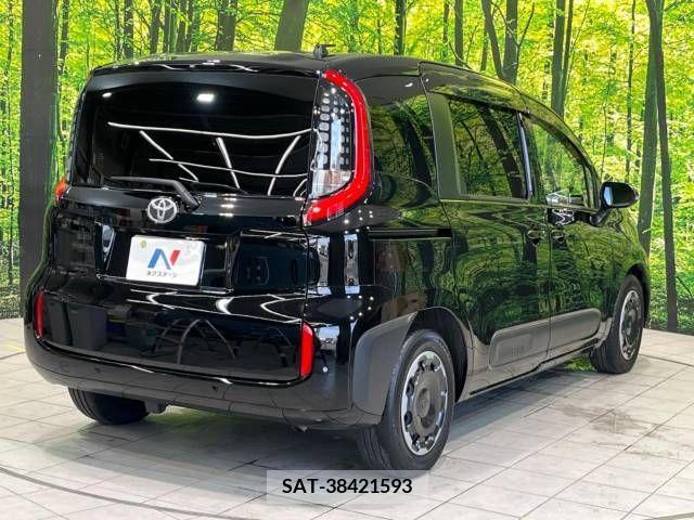 Toyota SIENTA 2022-11 313277-17