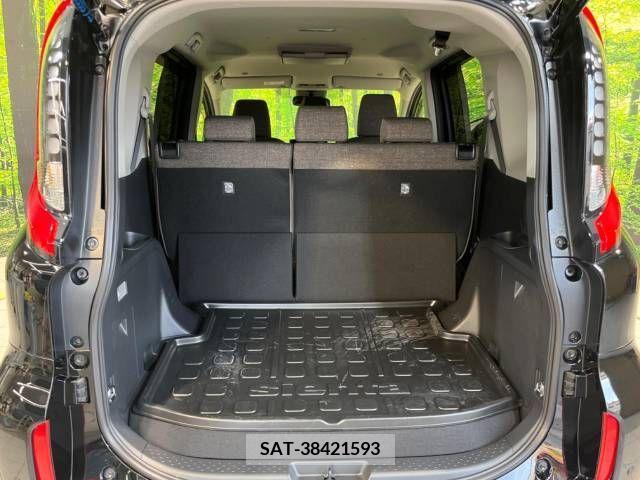 Toyota SIENTA 2022-11 313277-12