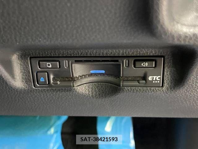 Toyota SIENTA 2022-11 313277-6