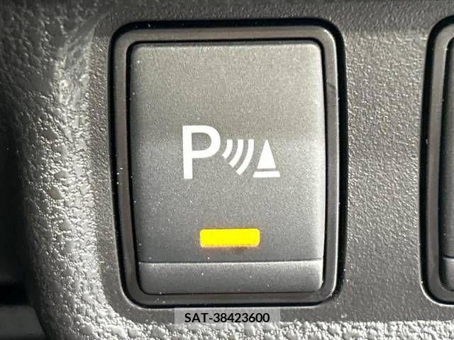 Nissan NOTE 2019-03 383777-7