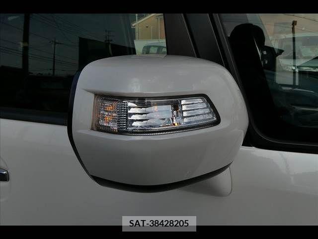 Honda N BOX CUSTOM 2017-02 203708-18