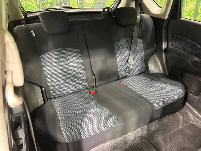 Nissan NOTE 2013-02 16820-9