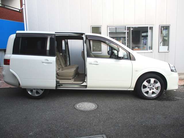 Nissan LAFESTA 2010-10 22394-9