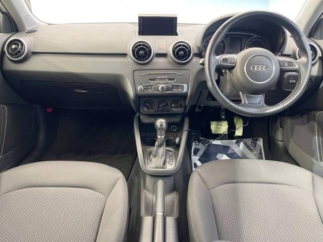Audi A1 2016-10 187983-1