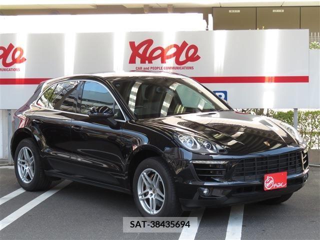 Porsche MACAN 2015-01 233395-1