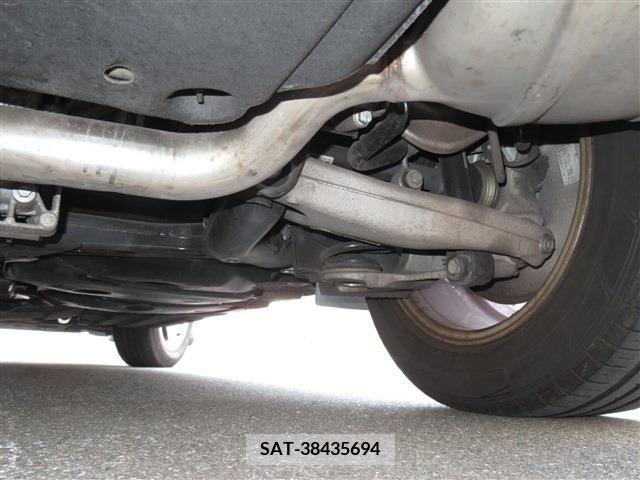 Porsche MACAN 2015-01 233395-18