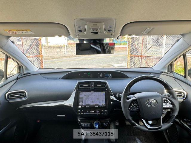 Toyota PRIUS 2020-03 208936-1