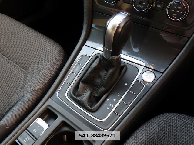 VolksWagen GOLF VARIANT 2017-08 380764-19