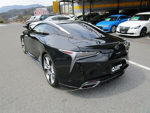 Lexus LC 2018-05 896-4